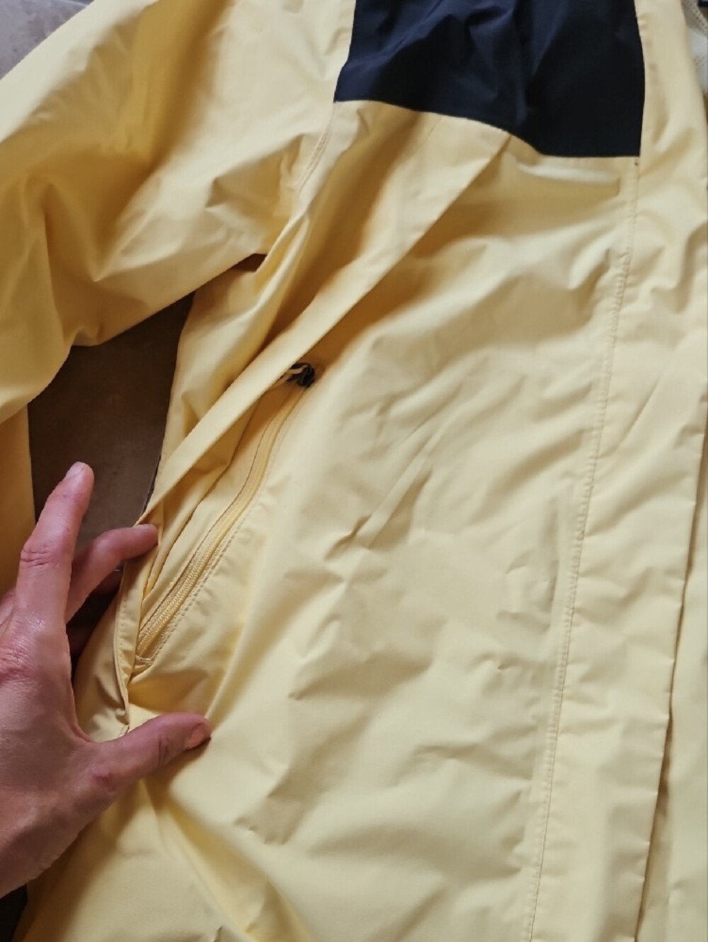 The North Face Yellow and Black Hooded Shell Jacket - Picture 4 of 11